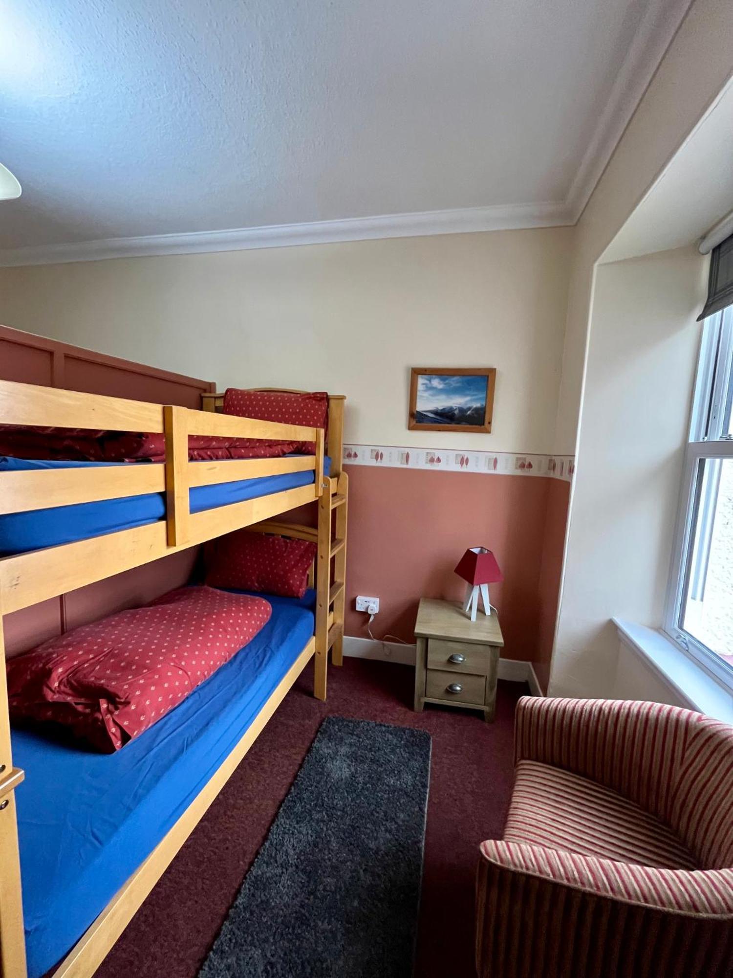 Great Glen Hostel Спин-Бридж Экстерьер фото