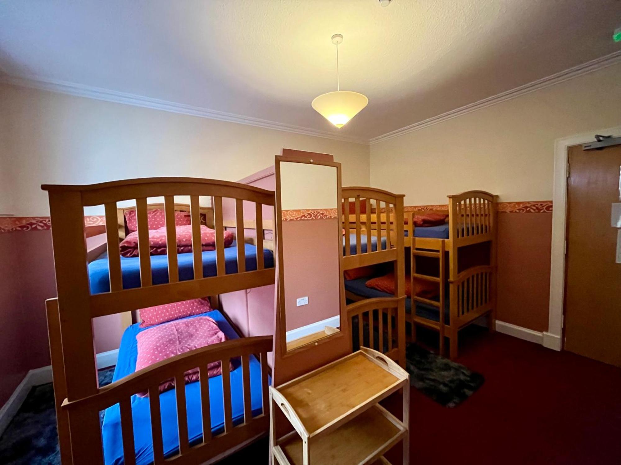 Great Glen Hostel Спин-Бридж Экстерьер фото