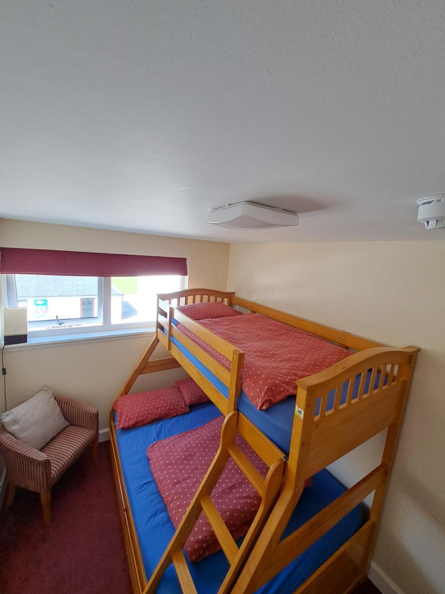 Great Glen Hostel Спин-Бридж Экстерьер фото